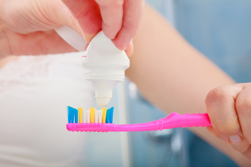 čistenie mliečnych zubov